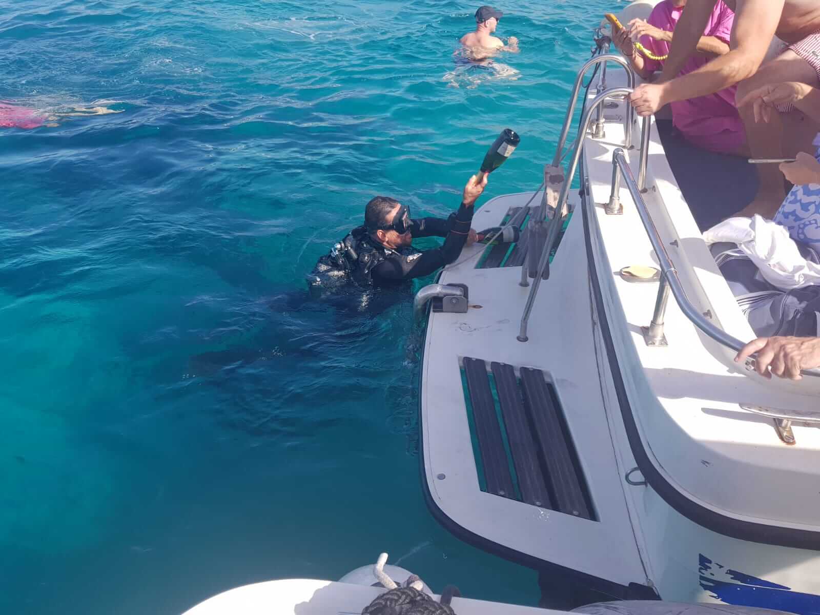 discover malta: Champagne Surprise Boat Ride in Malta