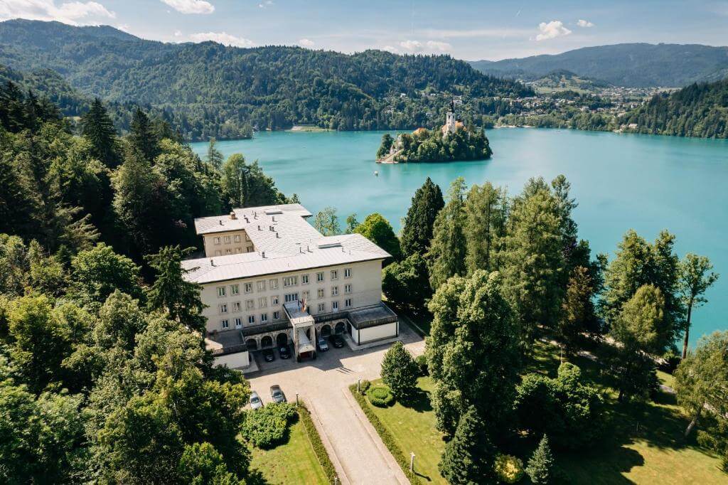 Hosts Global | Discover Slovenia Vila Bled