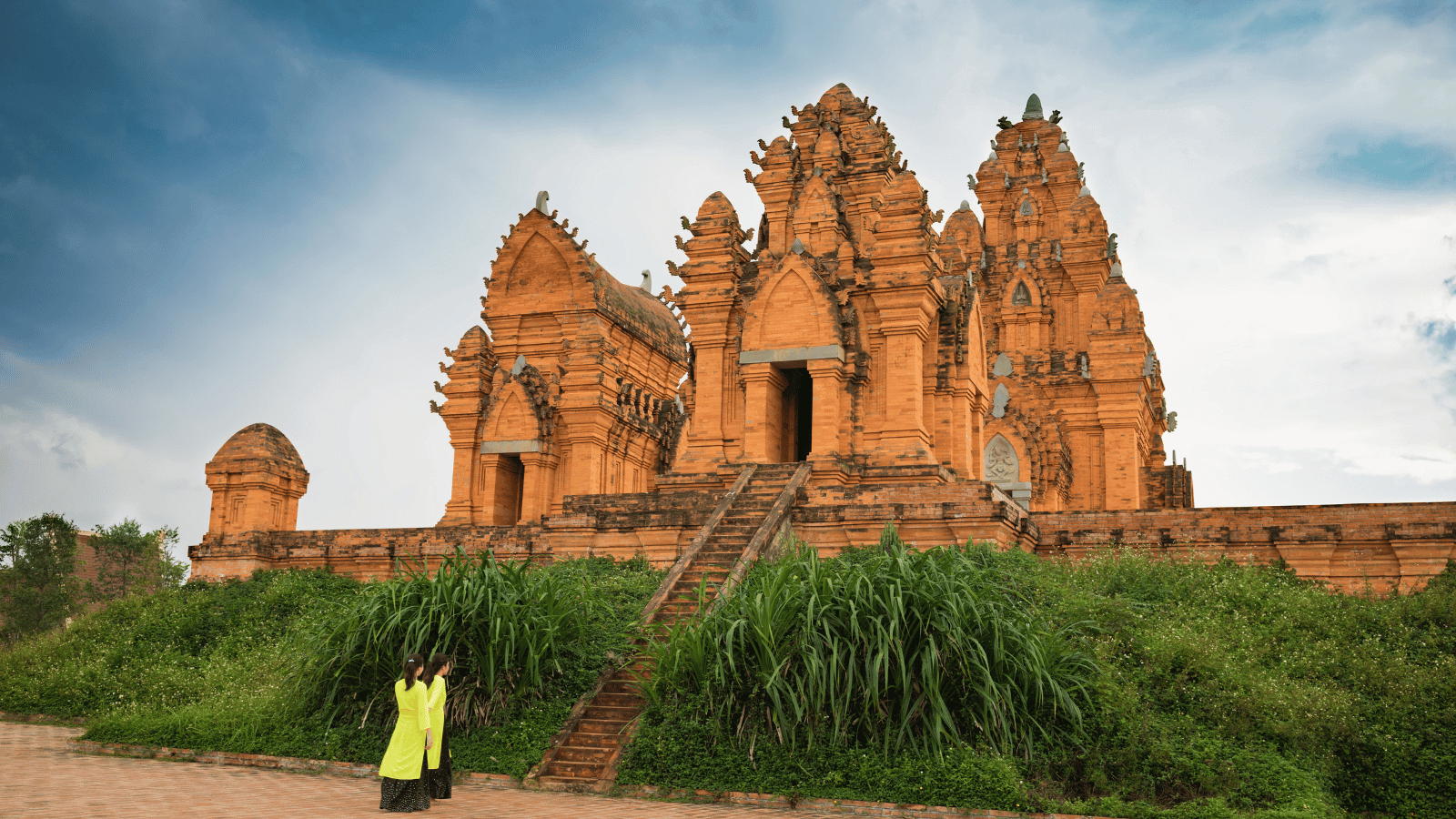 Hosts Global | Discover Champa Kingdom's ruins at My Son Sanctuary in Vietnam
