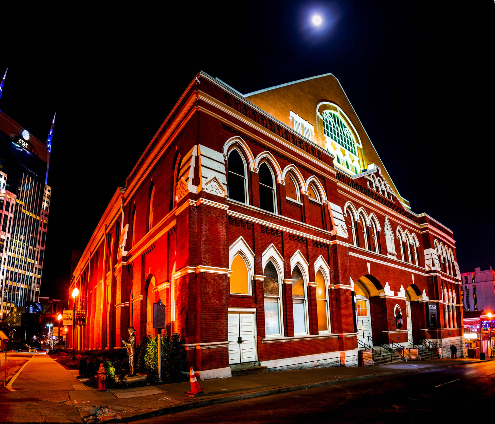 Hosts Global | Discover Iconic Music Venues in Nashville