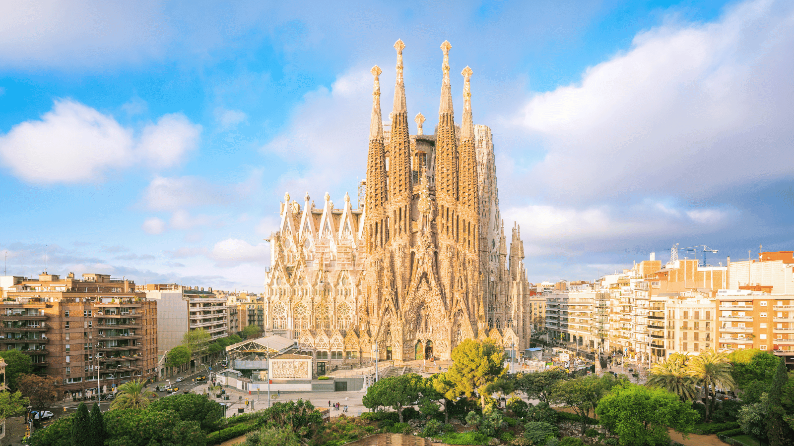Hosts Global | Barcelona Segrada Familia