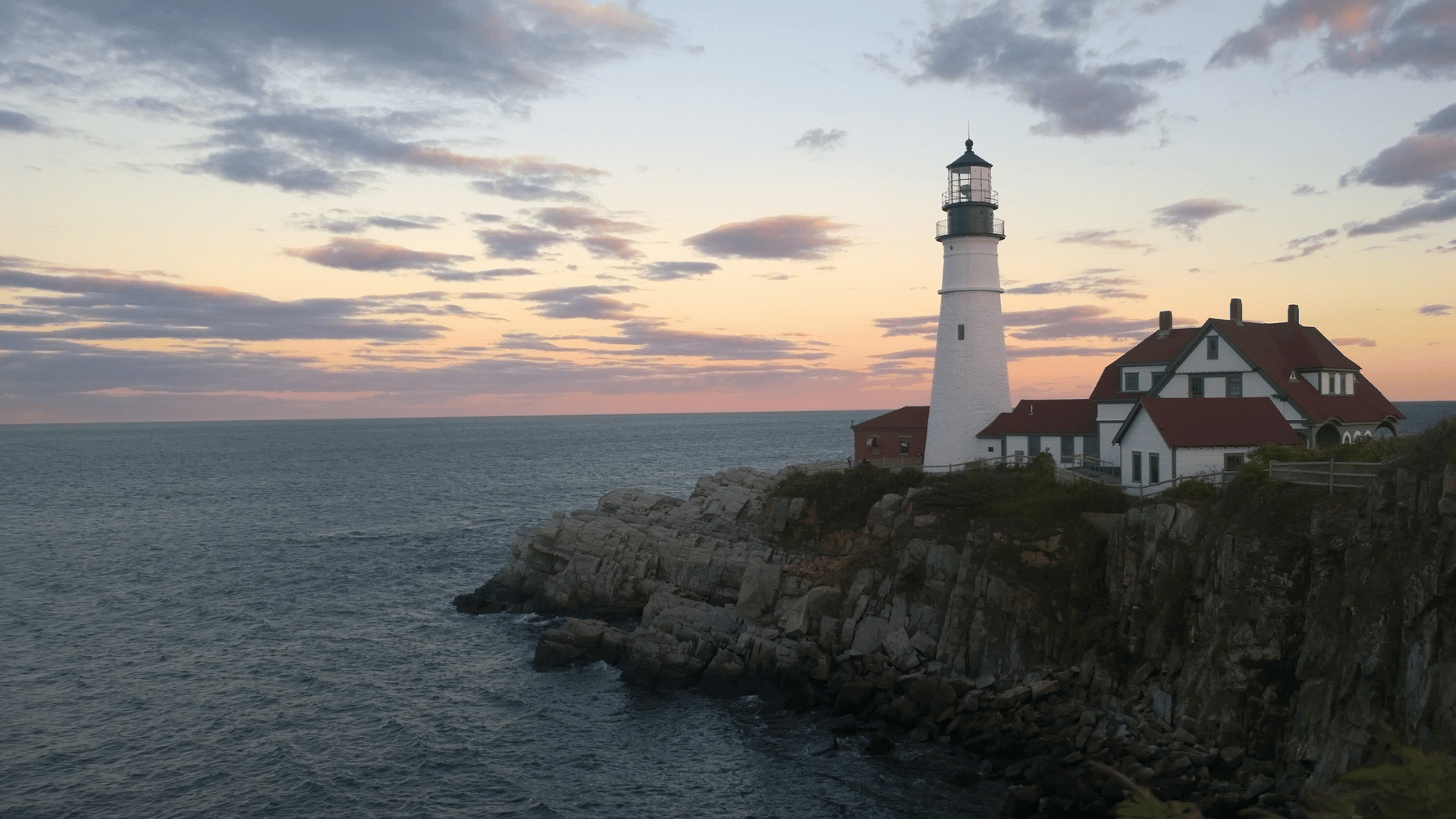 Hosts Global | Maine Lighthouse 