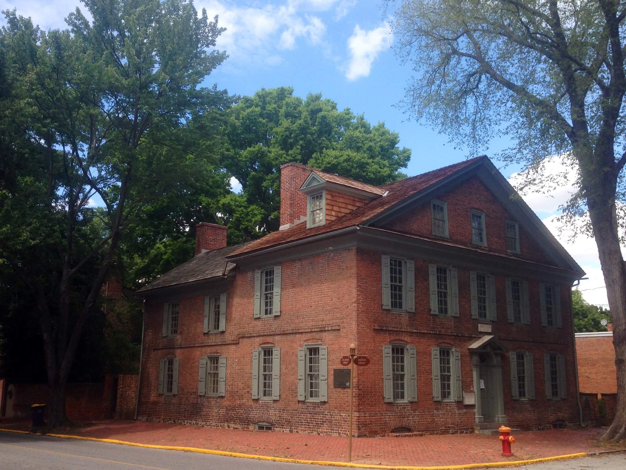 Hosts Global | Colonial-Era Buildings Delaware