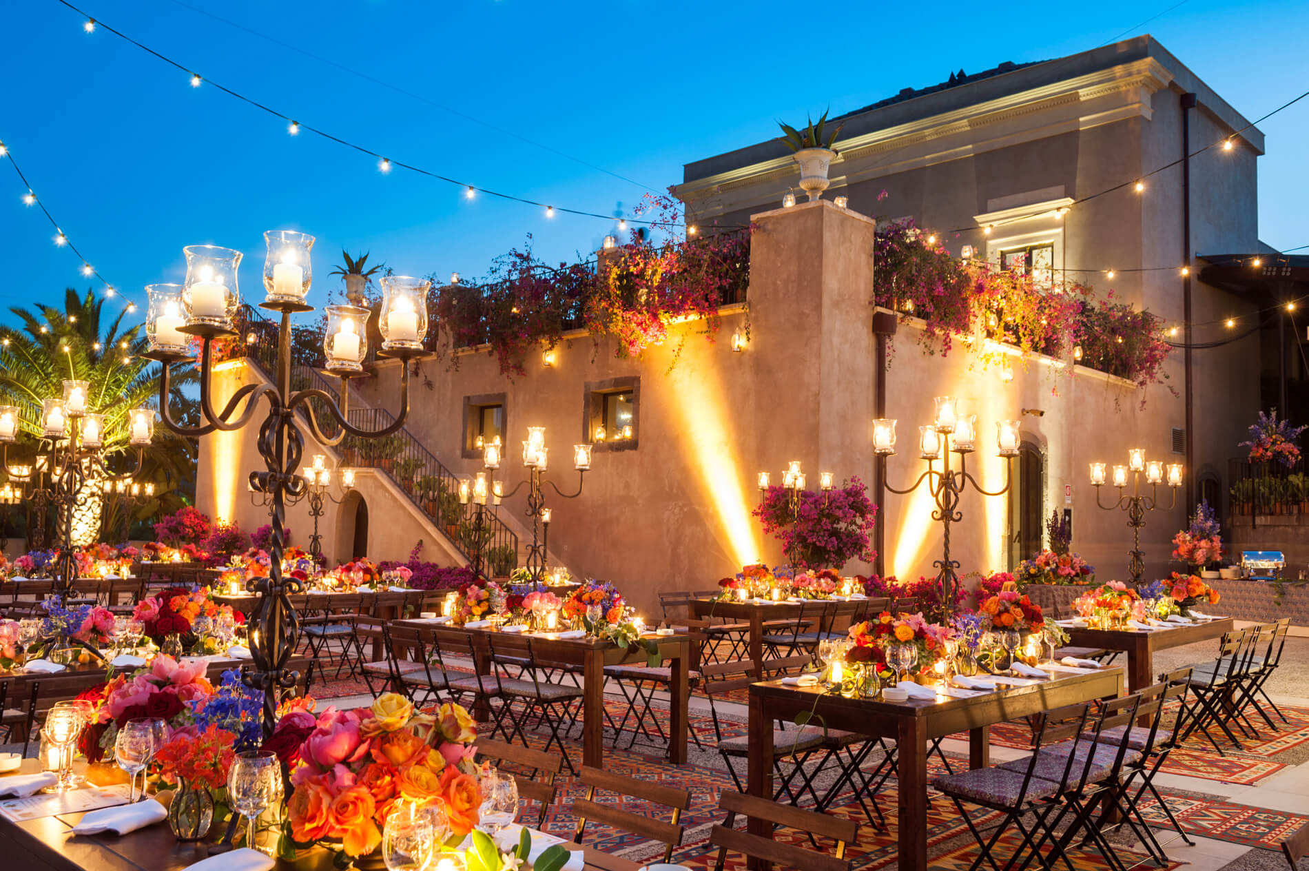 Hosts Global | Mediterranean dining in Italy