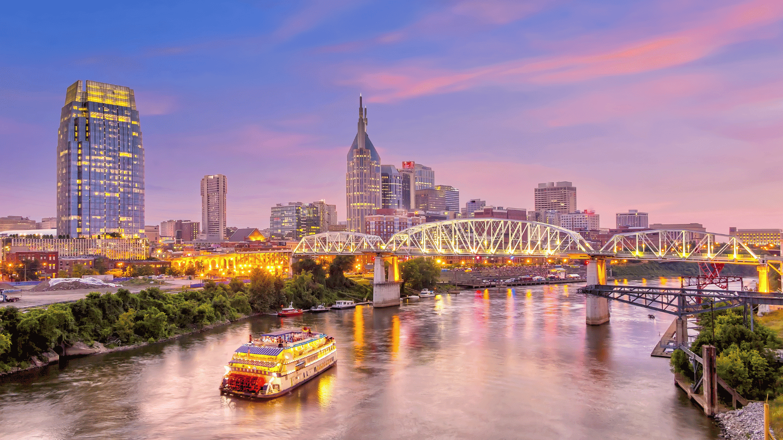 Hosts Global | Nashville Skyline