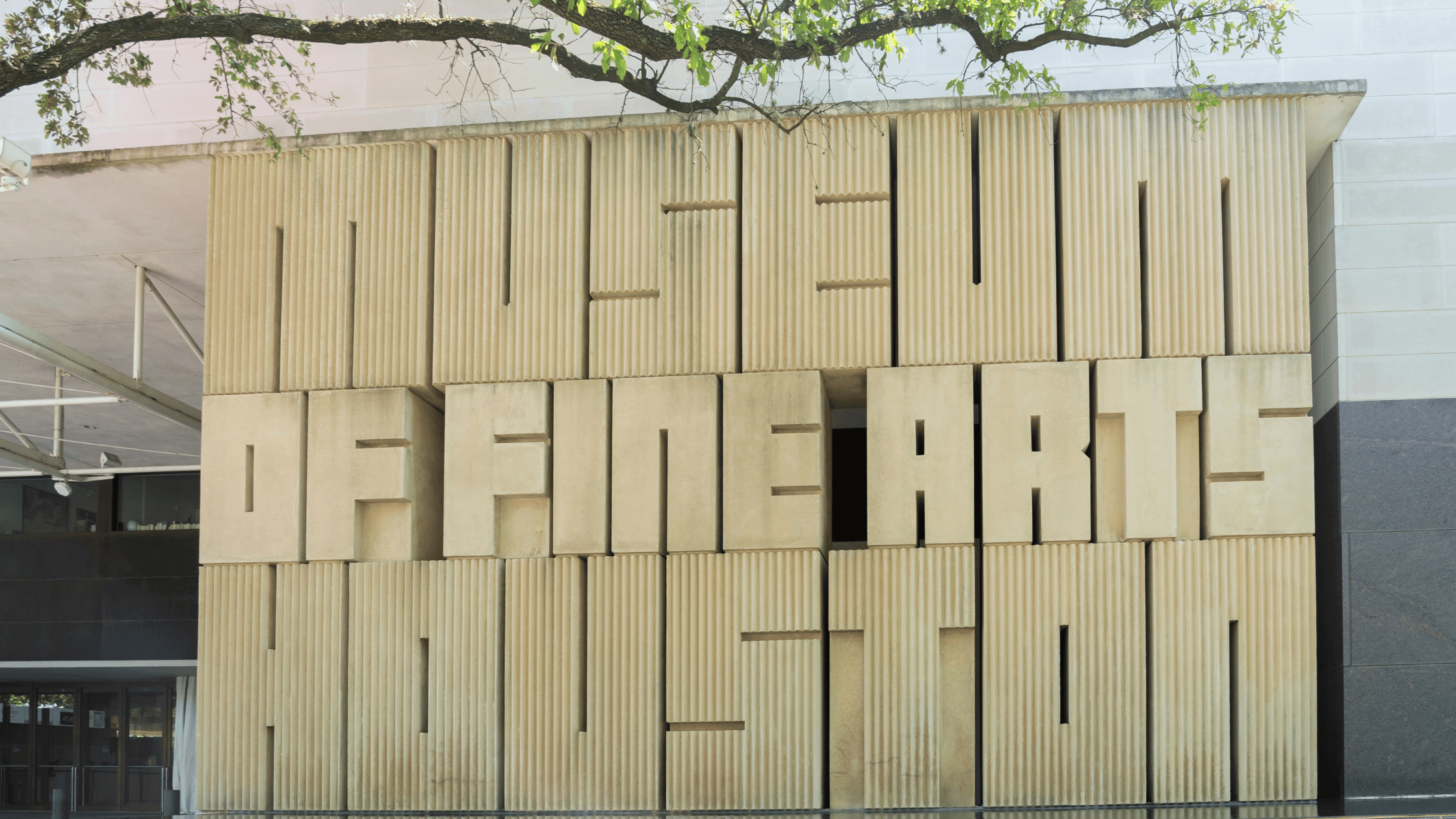 Houston Art Museum stone sculpture