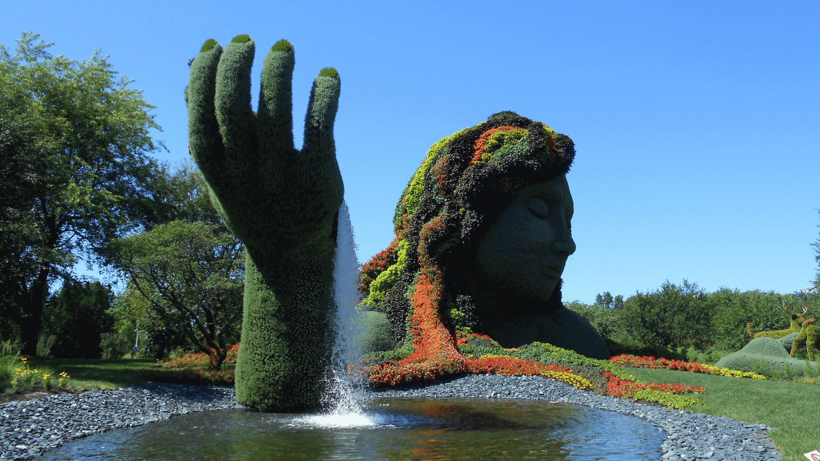 Montreal Botanical Graden, Garden woman from plants