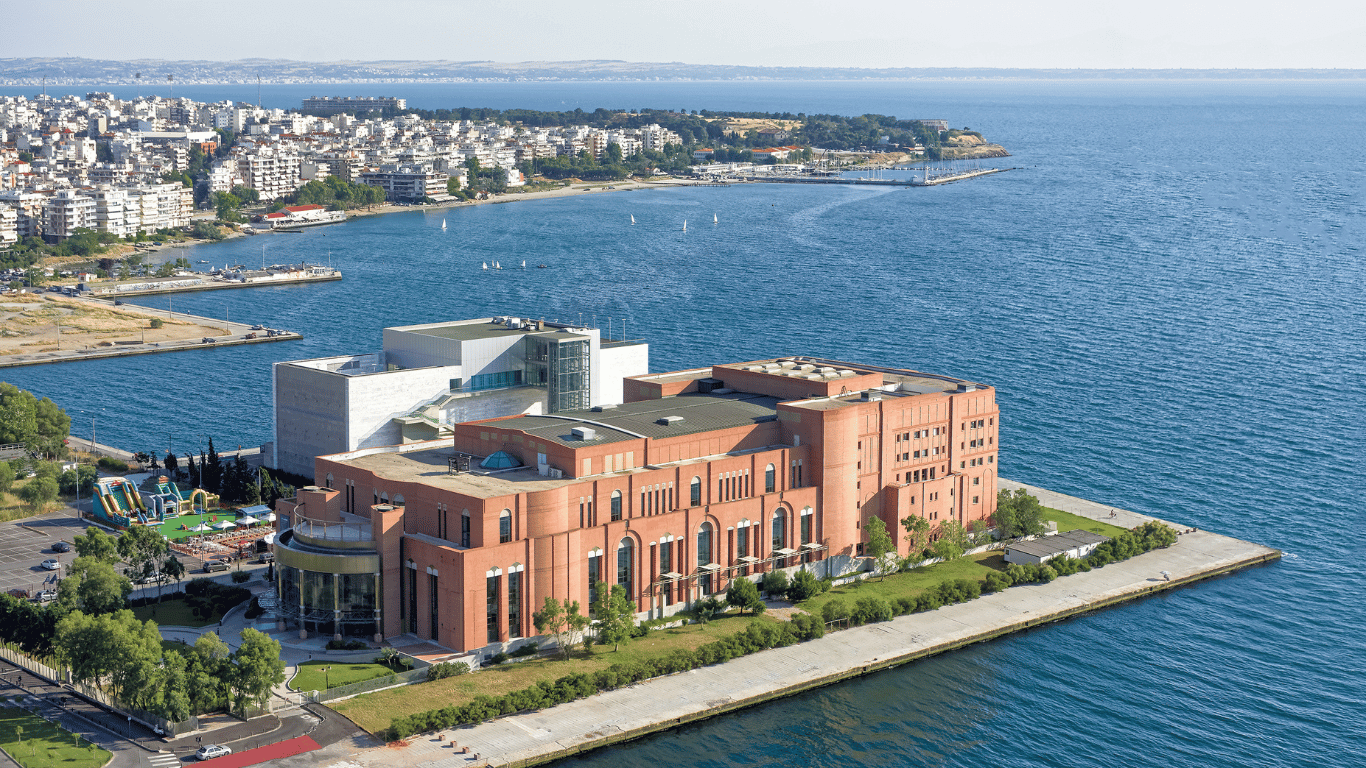 Hosts Global | Thessaloniki Concert Hall: This waterfront venue offers a variety of meeting rooms and auditoriums, perfect for both conferences and gala dinners. 